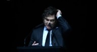 A un mes de las elecciones, la confianza en el gobierno de Milei volvió a caer y tocó un nuevo piso