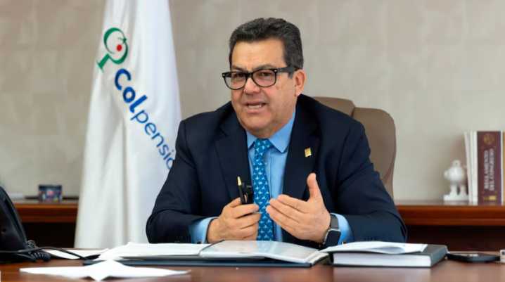 Dussan destacó la urgencia de reforma pensional para asegurar la viabilidad financiera del sistema pensional público