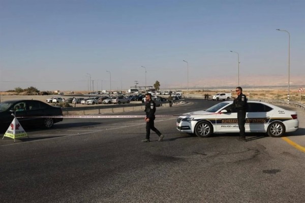 Deja tiroteo en cruce de Cisjordania 2 muertos