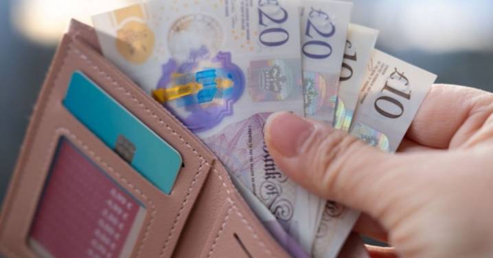 State pensioners born before 1953 set for bonus £431 payment from DWP