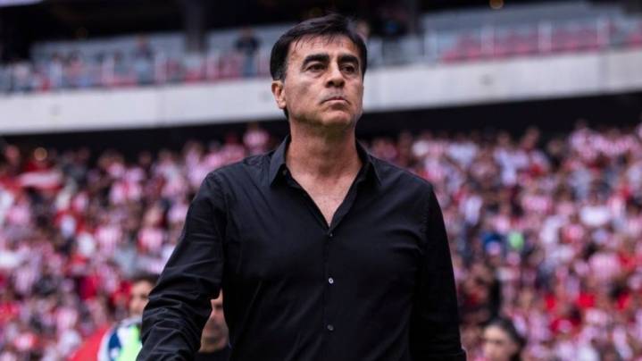 Independiente avanza por Gustavo Quinteros: hubo una reunión positiva con Grindetti