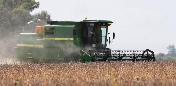 El Gobierno dijo que el campo ya vendió por US$ 7.000 millones y que se terminaron las retenciones cero