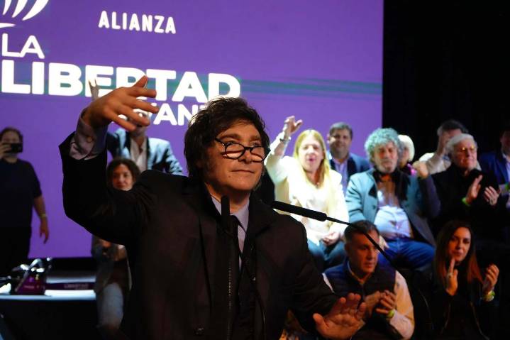 Sólo 3 de 10 argentinos están satisfechos con el rumbo político económico