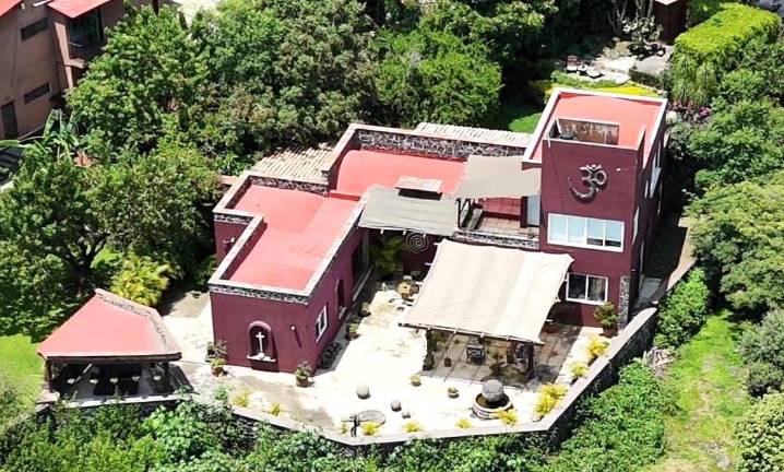 Tiene casa de Noroña escrituras por notario del ‘Señor de los Cielos’: Latinus