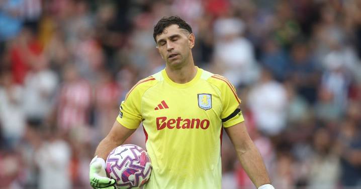 Unai Emery issues Emi Martinez status update as Aston Villa missing four players for Everton