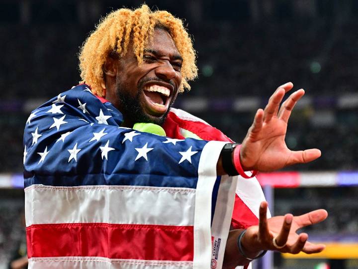 Noah Lyles, fanático del ‘kamehameha’