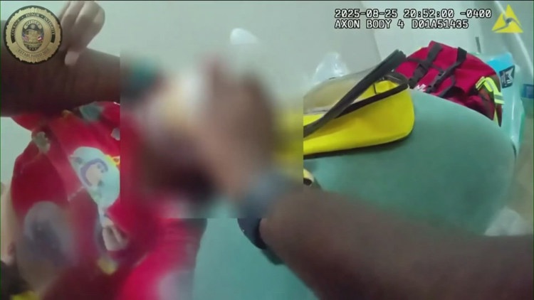 Fast-acting Brookhaven police officer saves choking child