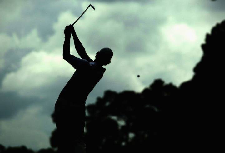 LIV Golf Pro Breaks Silence as US Team Delivers Embarrassing Blow to His Son’s Walker Cup Squad After Luke Poulter’s Walker Cup debut ended in loss, Ian Poulter reacted with a heartfelt five