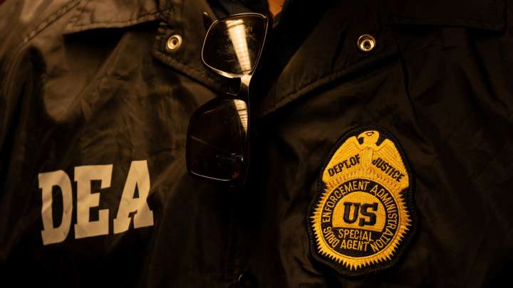 DEA Da Duro Golpe al Cártel de Sinaloa: Detiene a Más de 600 Personas en Varios Operativos
