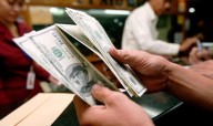 Crece la presión sobre el dólar por la derrota en la elección en Buenos Aires: algunos bancos ya lo venden a $1.460