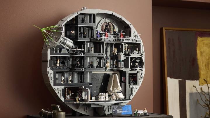 LEGO STAR WARS' Giant Death Star Is LEGO's First $1,000 Set