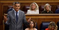 Feijóo dice que a Sánchez "solo le mueve el miedo" por la corrupción y el presidente presume de Gobierno "limpio"