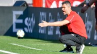 Tras una nueva derrota y diez partidos sin ganar, Vaccari renunció como entrenador de Independiente