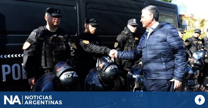 Parque Saavedra: desalojaron a manteros que vendían de manera ilegal