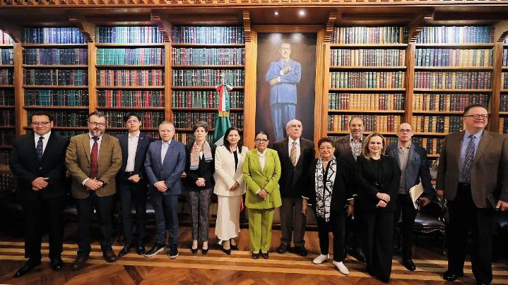 Rosa Icela dialoga con magistrados del TEPJF sobre la reforma electoral de Sheinbaum
