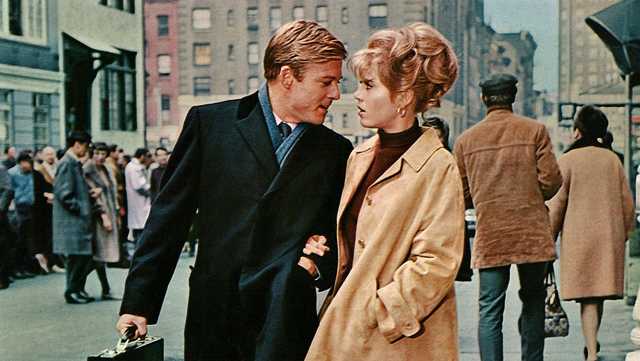Jane Fonda says she 'can't stop crying' over the passing of former costar Robert Redford