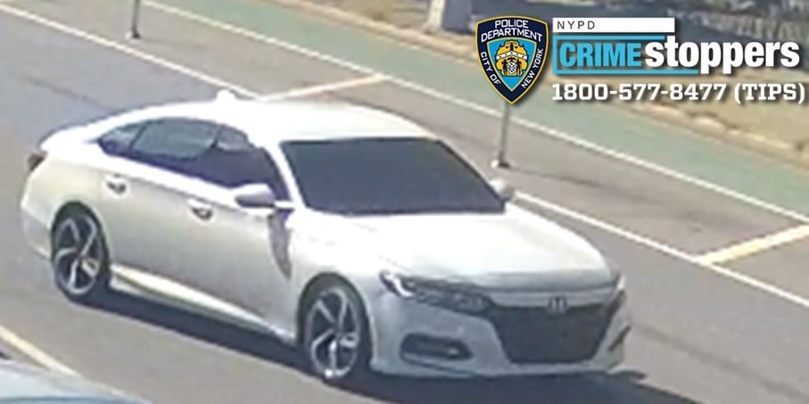 Armed robbers chokehold man and steal $2,500 in Queens daylight heist