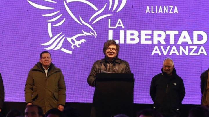 Milei lanza la campaña en Córdoba en busca de sumar votos para octubre