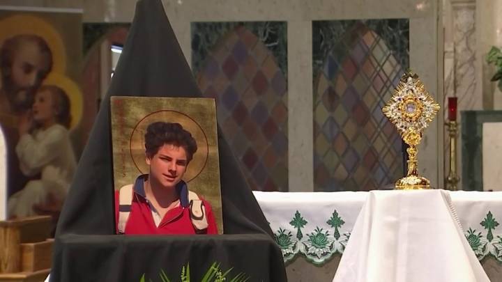 Roban reliquia del primer santo millennial en Venezuela