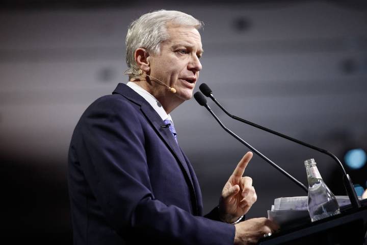 Kast vuelve a hacer llamado a confiar en propuesta de reducir US$6.000 millones del gasto fiscal en 18 meses