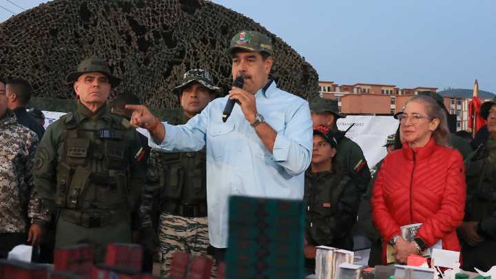 Maduro activa "284 frentes de batalla" en toda Venezuela contra EE.UU.