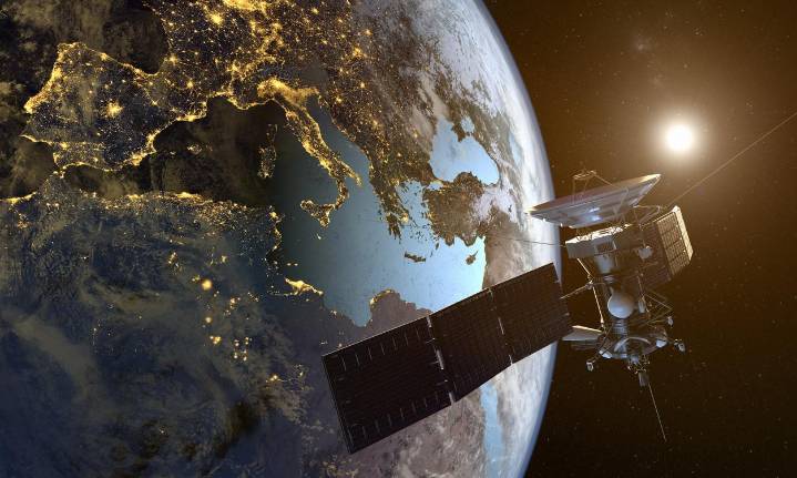 India to develop 'bodyguard satellites' after orbital near