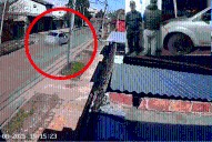HAY VIDEO: Conductor de aplicación atropelló a un ciclista y corrió el cuerpo para escapar