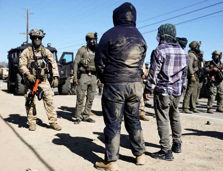 Estados Unidos: California prohíbe a los agentes de Inmigración usar mascarillas en el estado