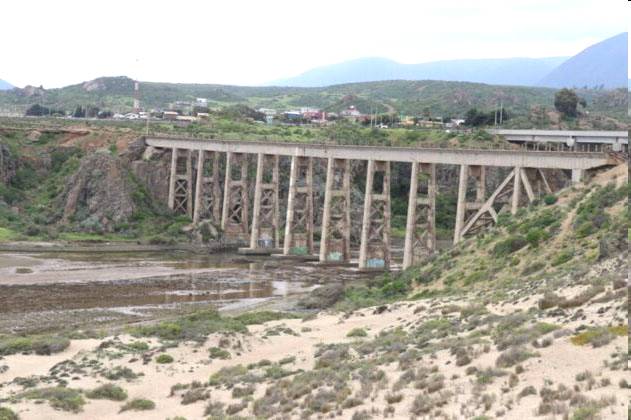 Vecinos de Quilimarí denuncian grave daño ambiental tras apertura ilegal del humedal
