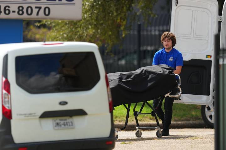 Identifican al presunto autor del tiroteo en centro de ICE en Dallas: Joshua Jahn