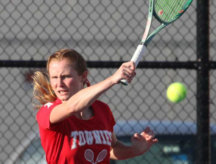 Townies trounce North Smithfield in first match of the season