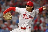 Deadspin | Drake Baldwin's 9th-inning homer lifts Braves past Phillies