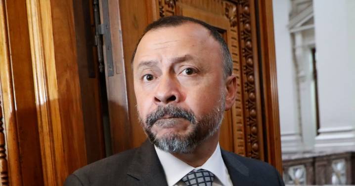 Tribunal de Coyhaique fija audiencia de formalización de suspendido fiscal regional Carlos Palma por contactos con Hermosilla