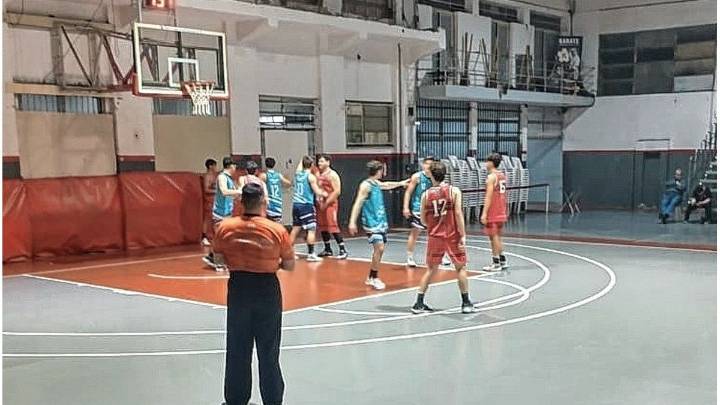 Festejos de Rivadavia, El Quillá y Regatas (SF) en el Oficial U21 de la ASB