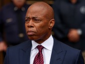 Tensión política en New York: podrá Kathy Hochul despedir al alcalde Eric Adams