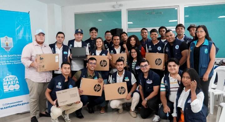 Secretario de Promoción Social adelanta importante encuentro con jóvenes samarios La Alcaldía a través de esta dependencia convocó a los 166 jóvenes integrantes del Subsistema de Juventud del Distrito