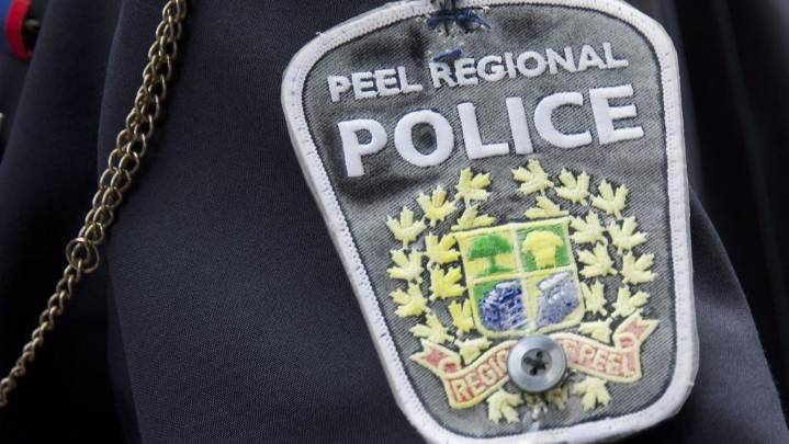 4 pedestrians struck in Brampton crash