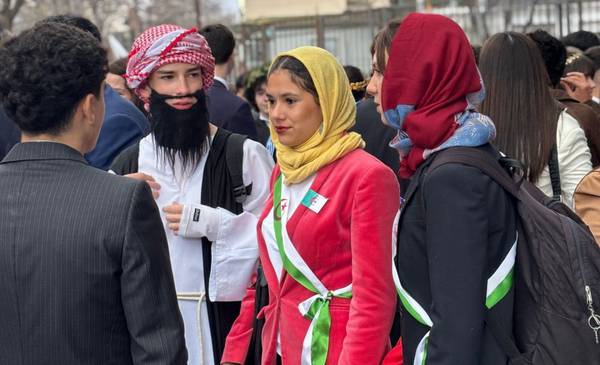 EN FOTOS. Arrancó en La Plata el Modelo Intercolegial de Naciones Unidas, con más de 2 mil estudiantes