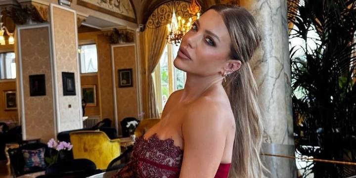 El insólito tour que emprendió Evangelina Anderson con sus amigas por Milán:“Hay mucho futbolista acá”