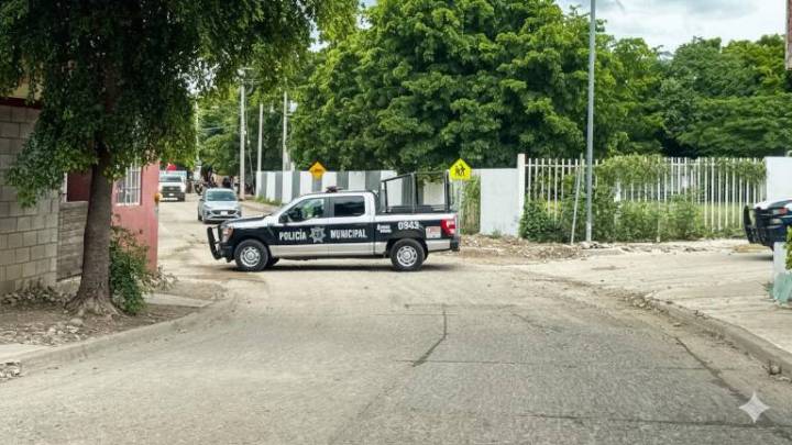 Evacúan primaria en Culiacán por reporte de hombre armado