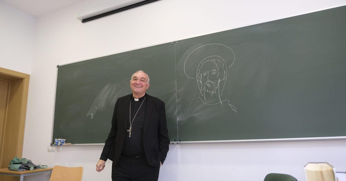 El Seminario de Almería acogerá a inmigrantes y el obispo responde a los temores: “No hay que tener miedo”