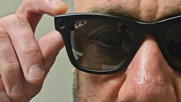 AI-powered glasses are helping people with vision loss navigate the world around them