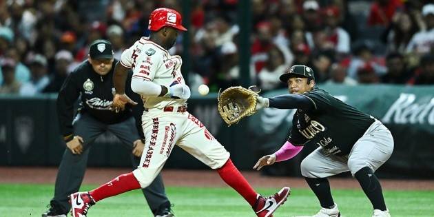 Charros de Jalisco cae en el segundo juego de la Serie del Rey ante Diablos Rojos