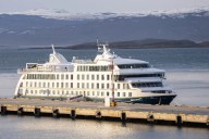 Ushuaia inauguró la temporada de cruceros 2025-2026 con la llegada del Ventus Australis