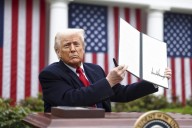 Trump exigirá al Tribunal Supremo decidir pronto sobre sus aranceles