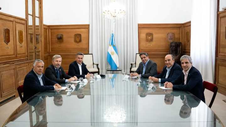 El Gobierno inauguró la mesa federal con una reunión junto a tres gobernadores aliados