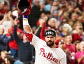Kyle Schwarber llegó a 50 jonrones con Filis