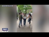 New Yorker rates ‘bad walkers’ as tourist crowds swell