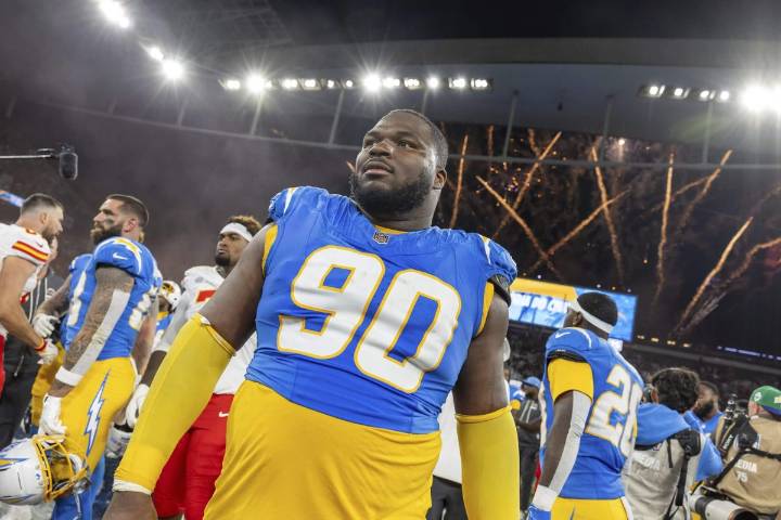 Chargers' Teair Tart on fourth-quarter dominance, skirmish with Travis Kelce