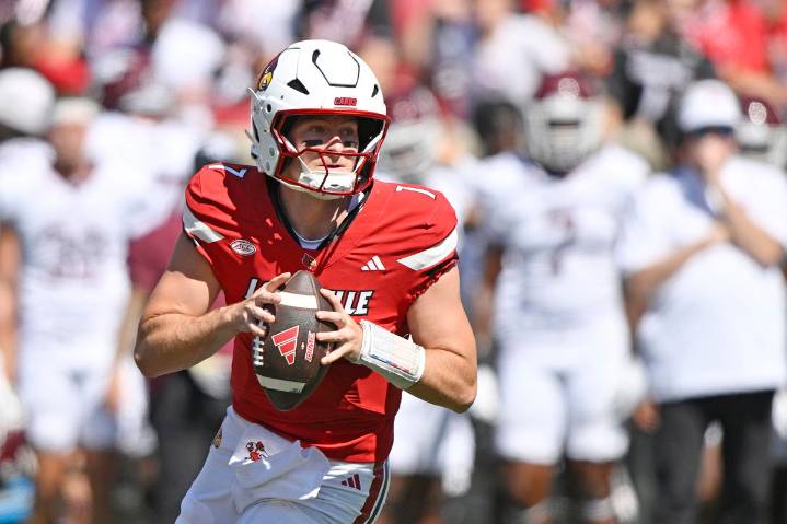 Miller Moss Facing Immediate Trouble as QB Joins Jeff Brohm & Others In Louisville Hall Of Shame